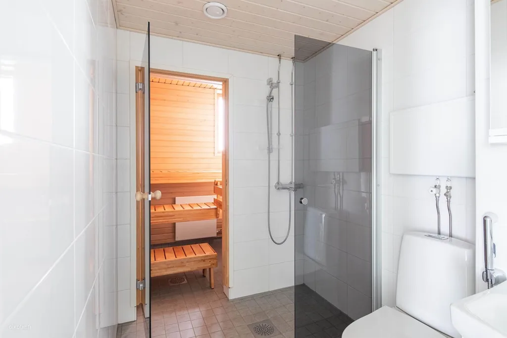 Salles de bain - Apartment with Private Sauna in Vuosaari
