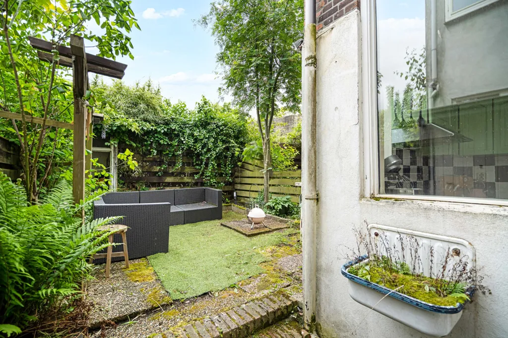 Garden - Characterful Detached House with Garden in Leiden