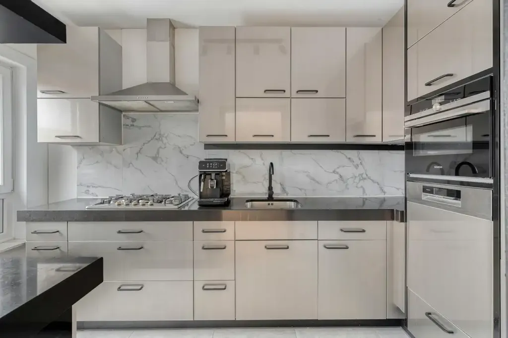 Cucina - Duplex Apartment with Terrace in Geel