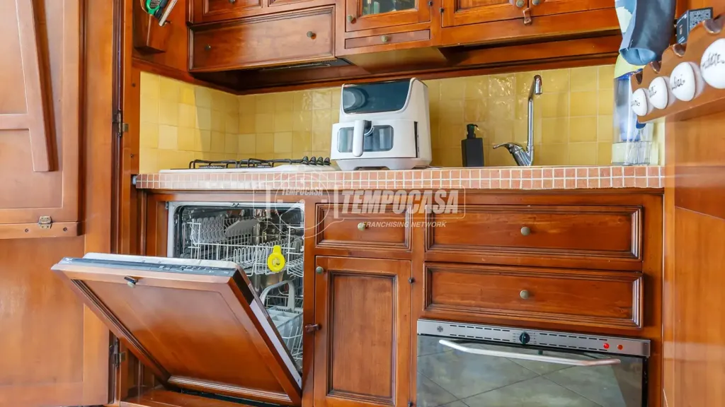 Cuisine - Modernised Studio with Balcony in Milan