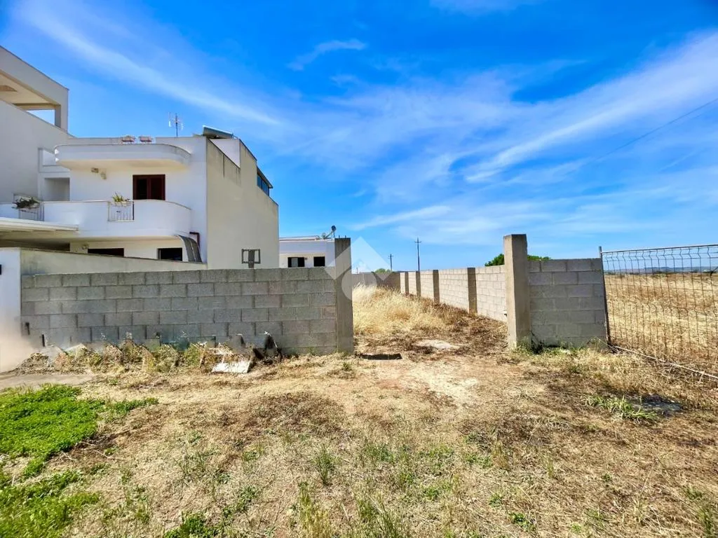Aed - Buildable Plot in Semi-Central Ugento