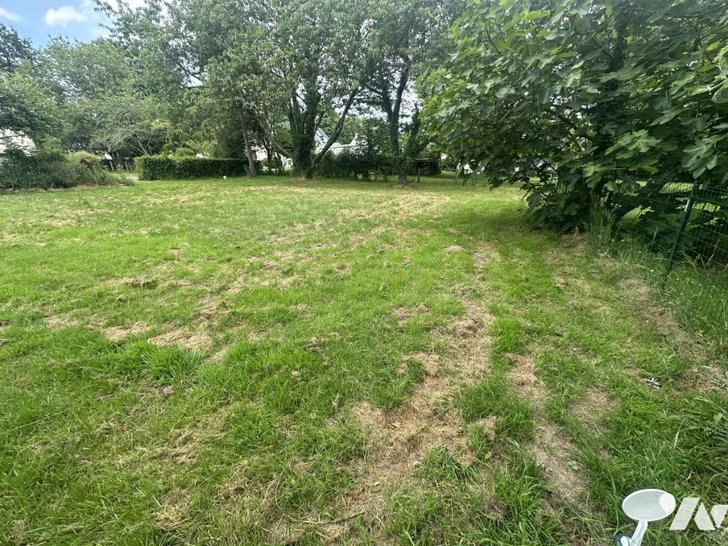 Aed - Buildable Plot with Garden in Plouër-sur-Rance