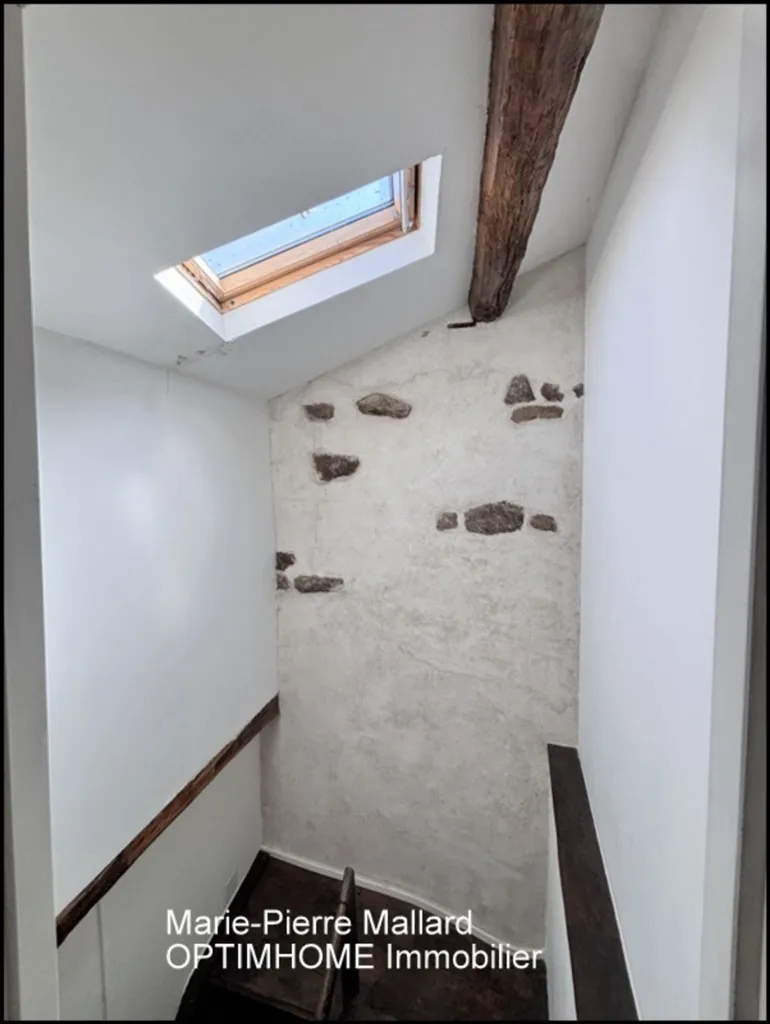 Pièces - Maison de Ville Rénovée avec Jardin à Saint-Jean-de-Maurienne
