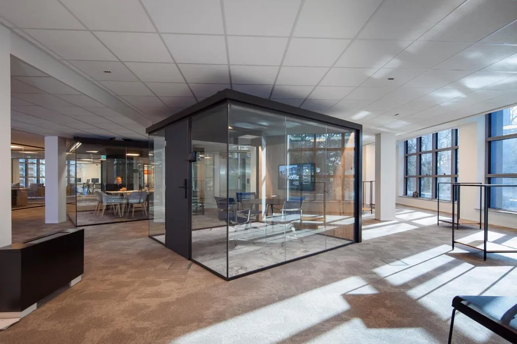 Bureau - Kantoor Modulaire avec Services à Turnhout