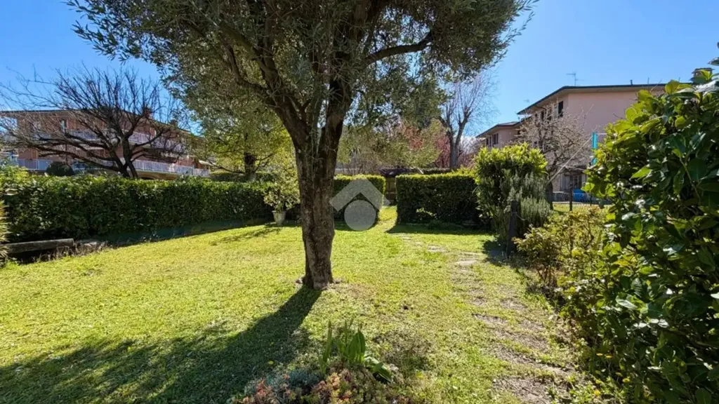 Giardino - Terraced Villa with Garden in Broni