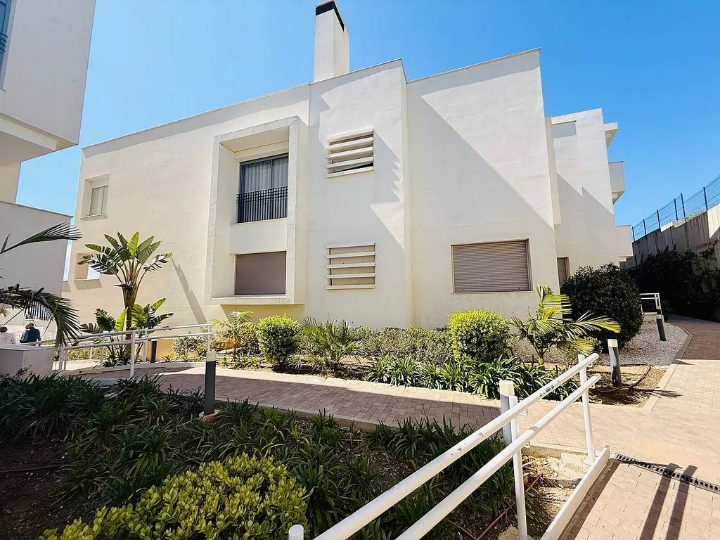 Välivaade - Contemporary Flat with Sea View in Estepona