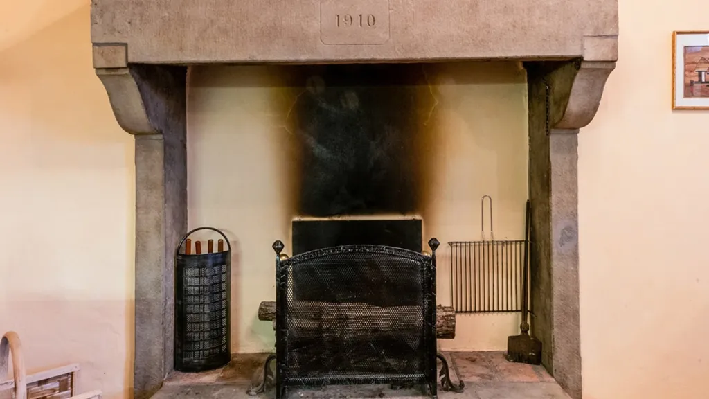 Soggiorno - Historic Hamlet with Pool in Anghiari