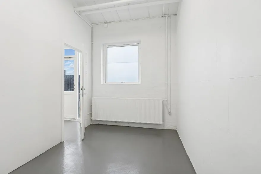 Toad - Modernised Warehouse in Rødovre