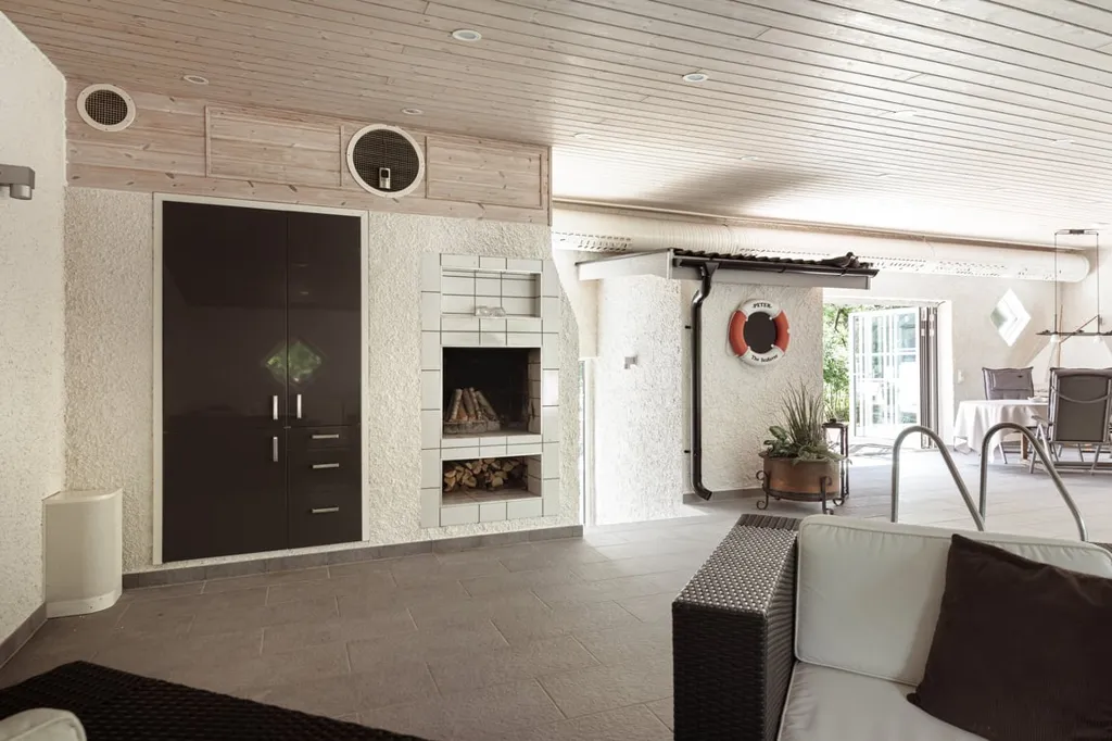 Toad - Country Souteräng Villa with Pool in Sweden