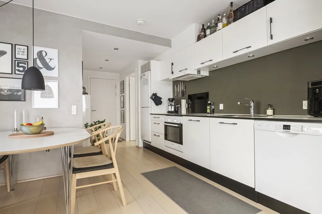Cuisine - Apartment with Balcony in Aarhus N