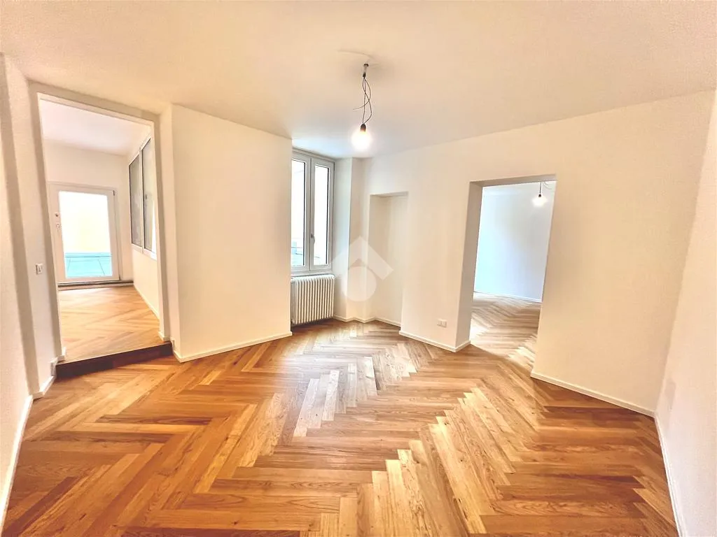 Séjour - Quadrilocale with Terrace in Brescia Centre