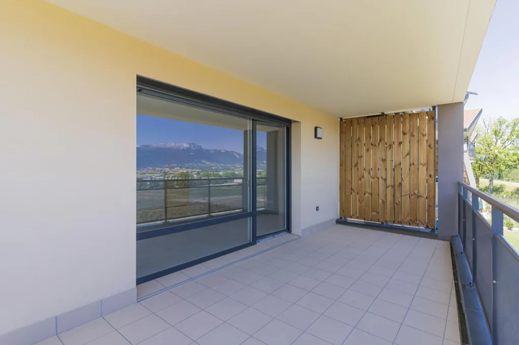 Rõdu - 3-Bedroom Apartment with Mountain View in Poisy