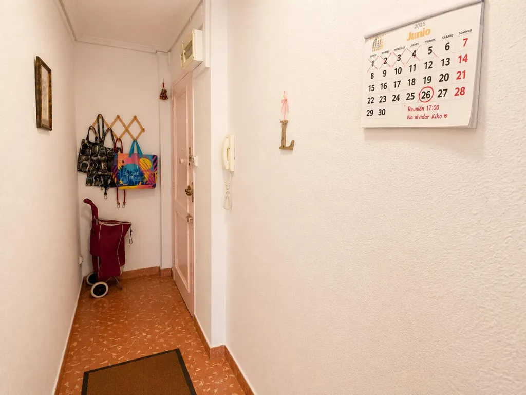 Ingresso - Bright Apartment with Garden Views near Monastery