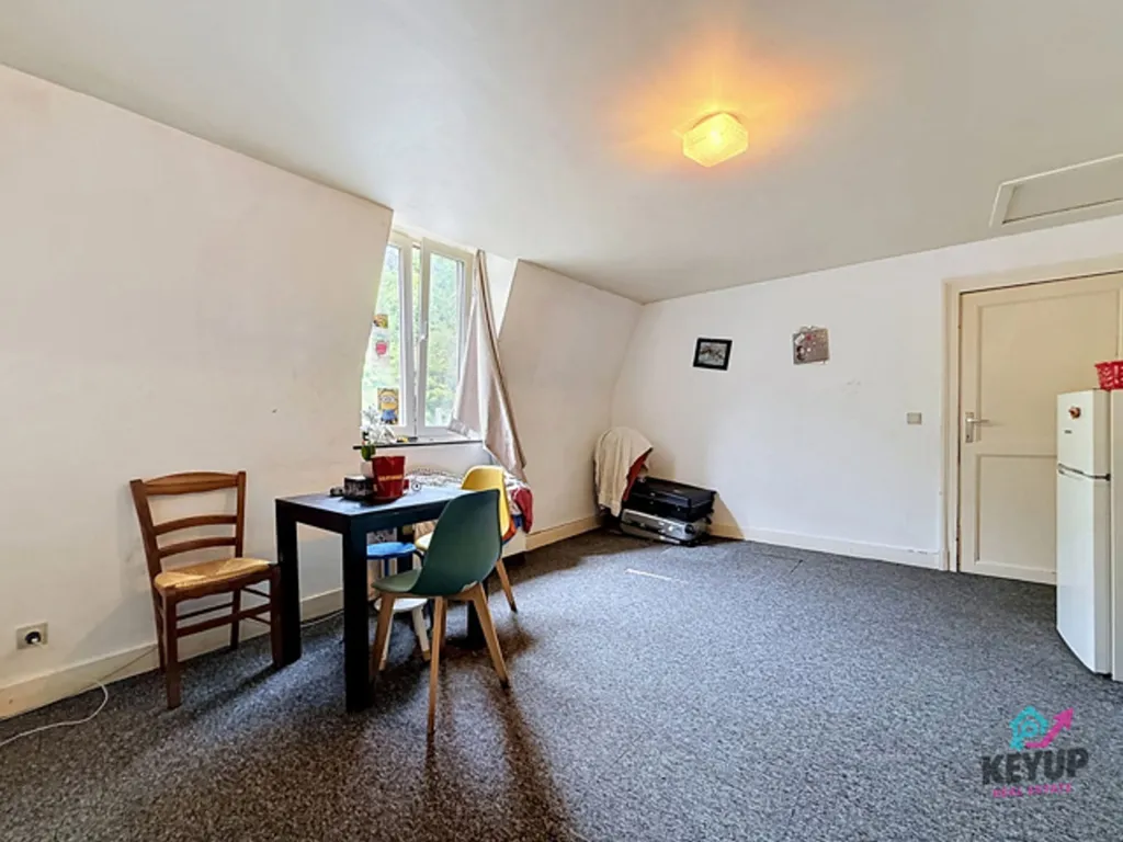 Söögituba - 61 m² Apartment with Renovation Potential in Dinant