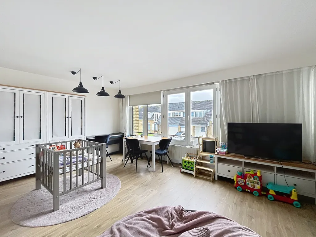 Magamistoad - Bright Apartment with Garden in Sint-Michiels