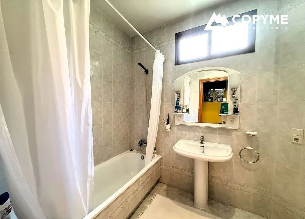 Vannitoad - Duplex with Terrace in Torrijos