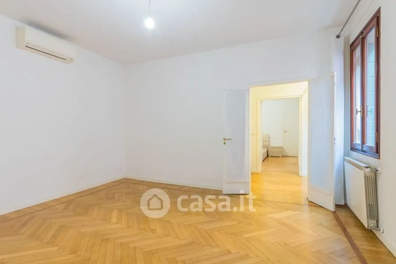 Pièces - Apartment with Canal View in Venice