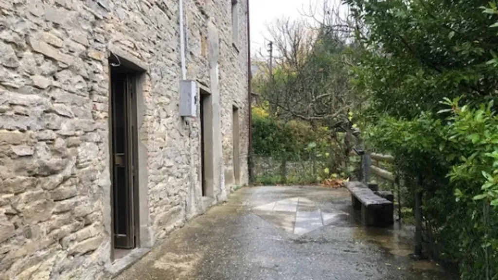 Garden - Rustic Stone Cottage with Garden in San Giustino