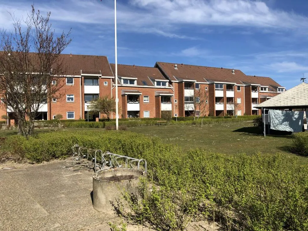 Aed - 3-Bedroom Flat with Garden in Frederikshavn