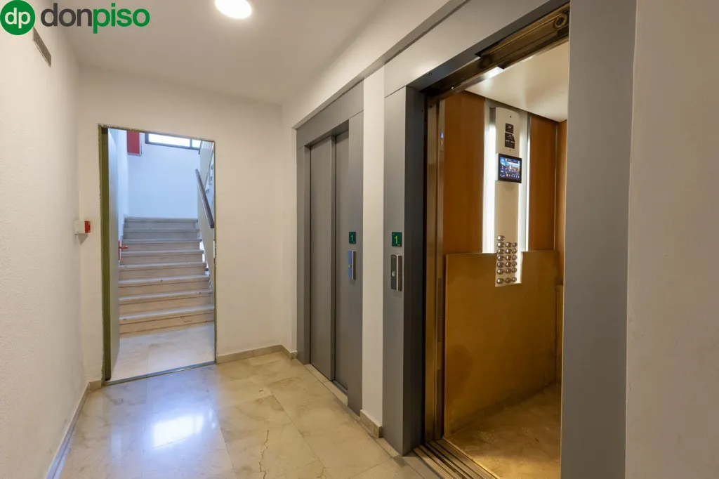 Entrée - Luxury Flat with Terrace in Granada