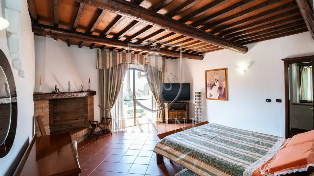 Chambres - Historic Castle with Garden in Sinalunga