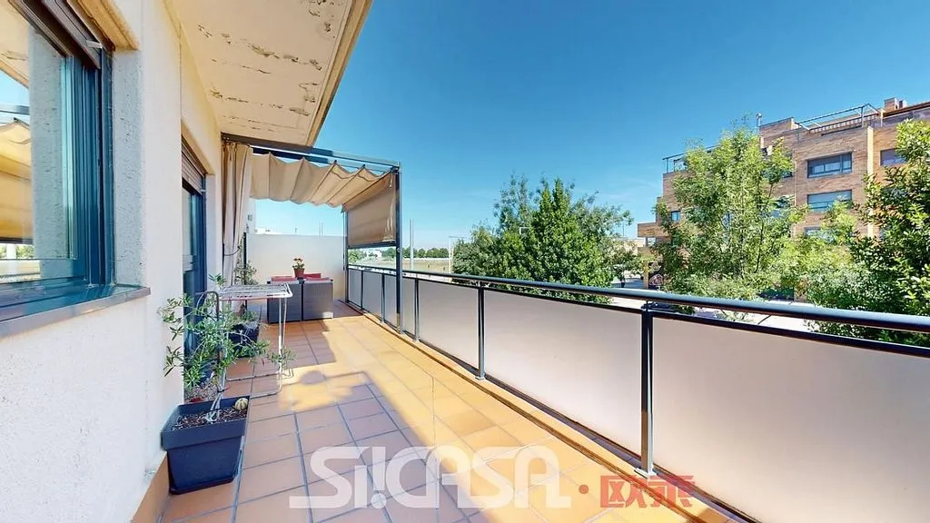 Balcone - Apartment with Pool and Terrace in Parla Este