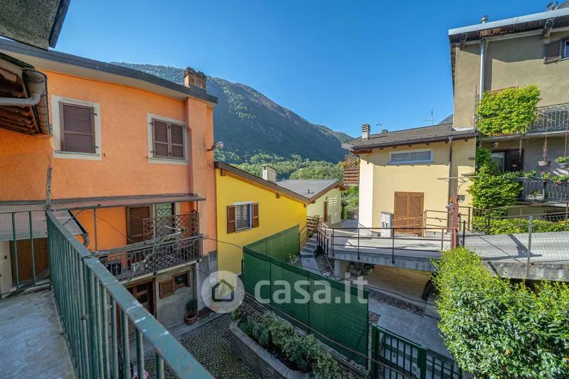 Terrass - Rearranged Apartment with Balcony in Sondrio