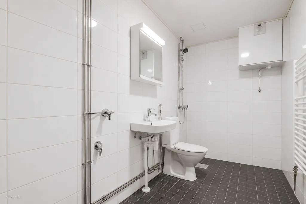 Bathrooms - Modern Apartment with Balcony in Lahti Centre
