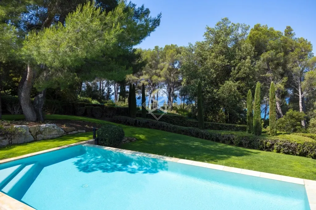 Bassein - Provençal Villa with Pool in La Croix-Valmer