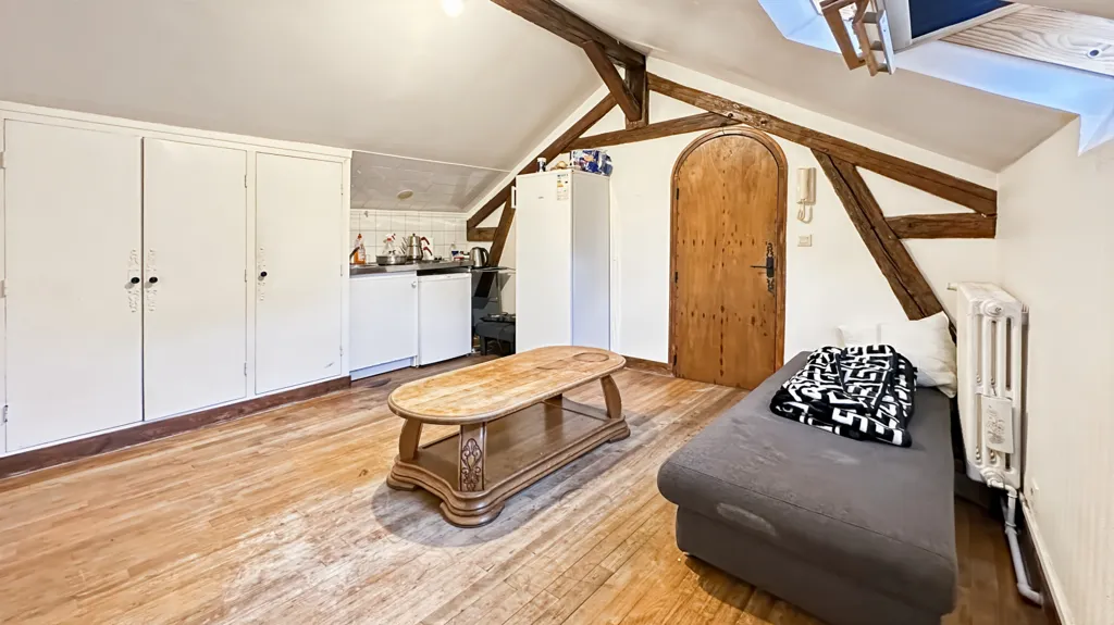 Pièces - Appartement 2 Pièces avec Vue Dégagée à Corbeil-Essonnes