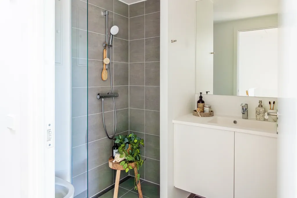 Vannitoad - Five-Room Apartment in Taastrup