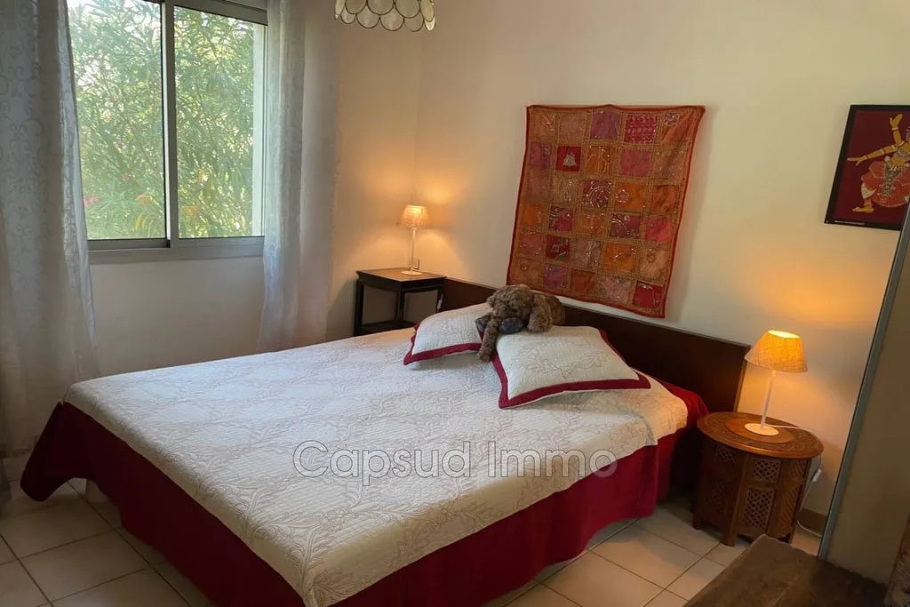 Chambres - Villa Luxueuse avec Vue sur le Canal du Midi près de Béziers