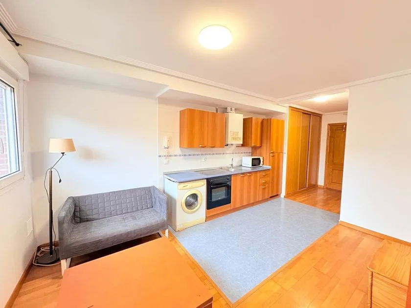 Soggiorno - Apartment with Private Parking in Ponferrada