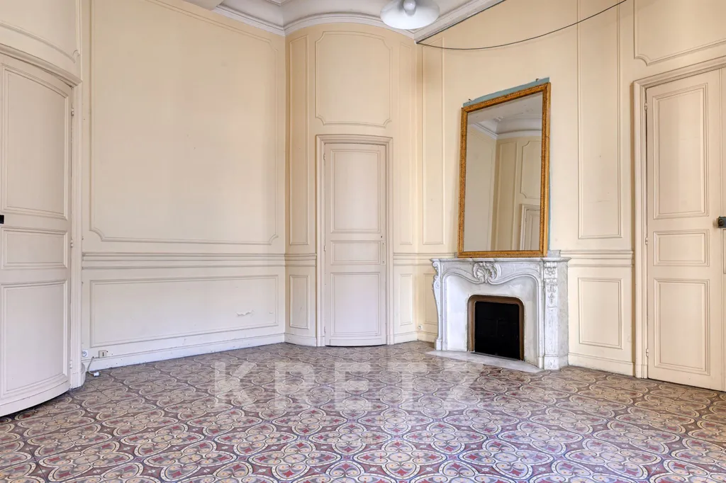 Séjour - Hôtel Particulier Historique avec Patio à Béziers