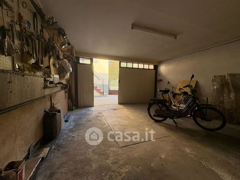 Garage - Semi-detached Villa to Renovate in Caprile