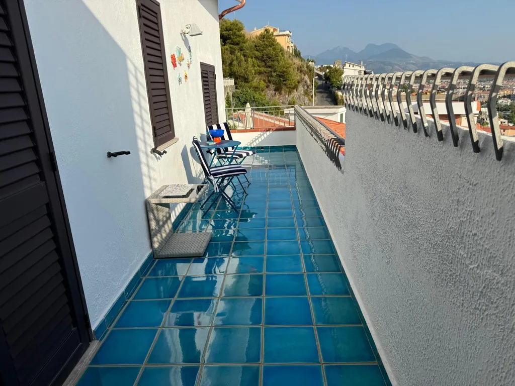 Terrasse - Apartment with Terrace and Balcony in Scalea