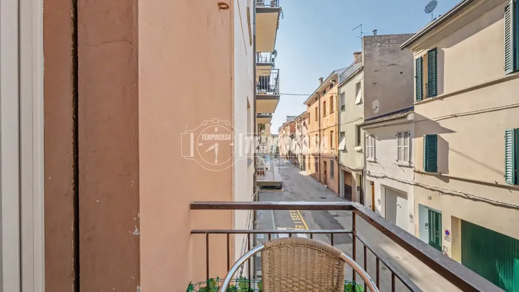 Rõdu - Central Trilocale with Balcony in Faenza