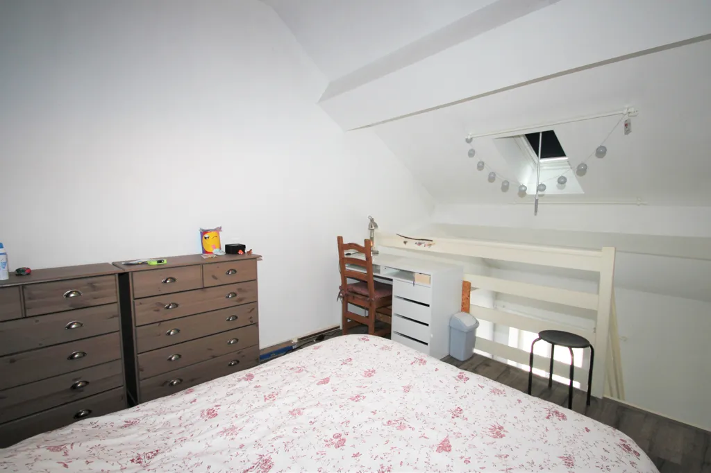 Magamistoad - Duplex Studio with Mezzanine in Decize Centre