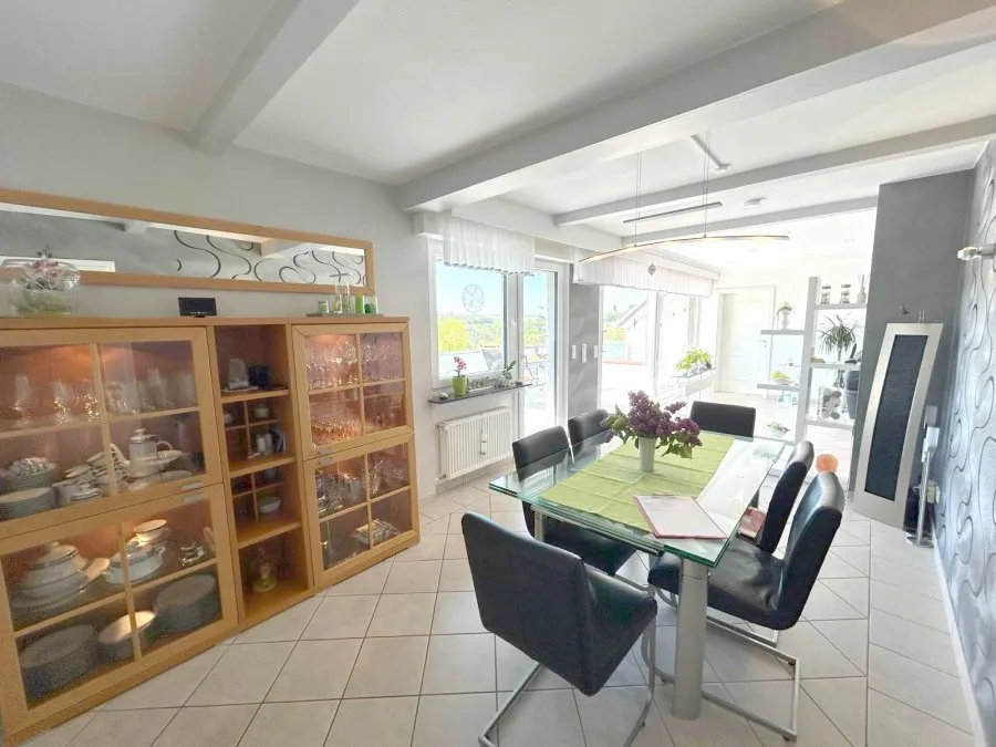 Salle à manger - Maison 8 pièces à Lorscheid