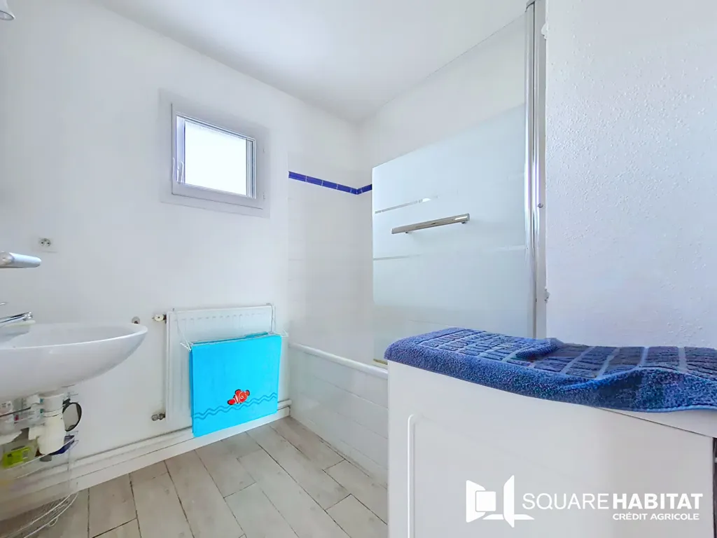 Vannitoad - Balcony Flat, Top Floor, Vannes
