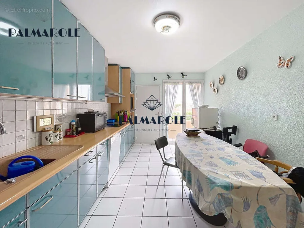 Cuisine - Appartement Traversant avec Terrasse à Perpignan