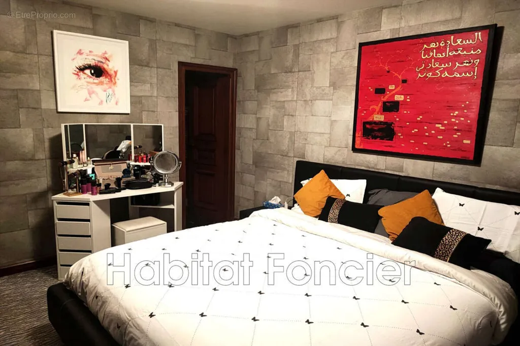 Bedrooms - South-Facing House with Pool in Saint-Cyprien