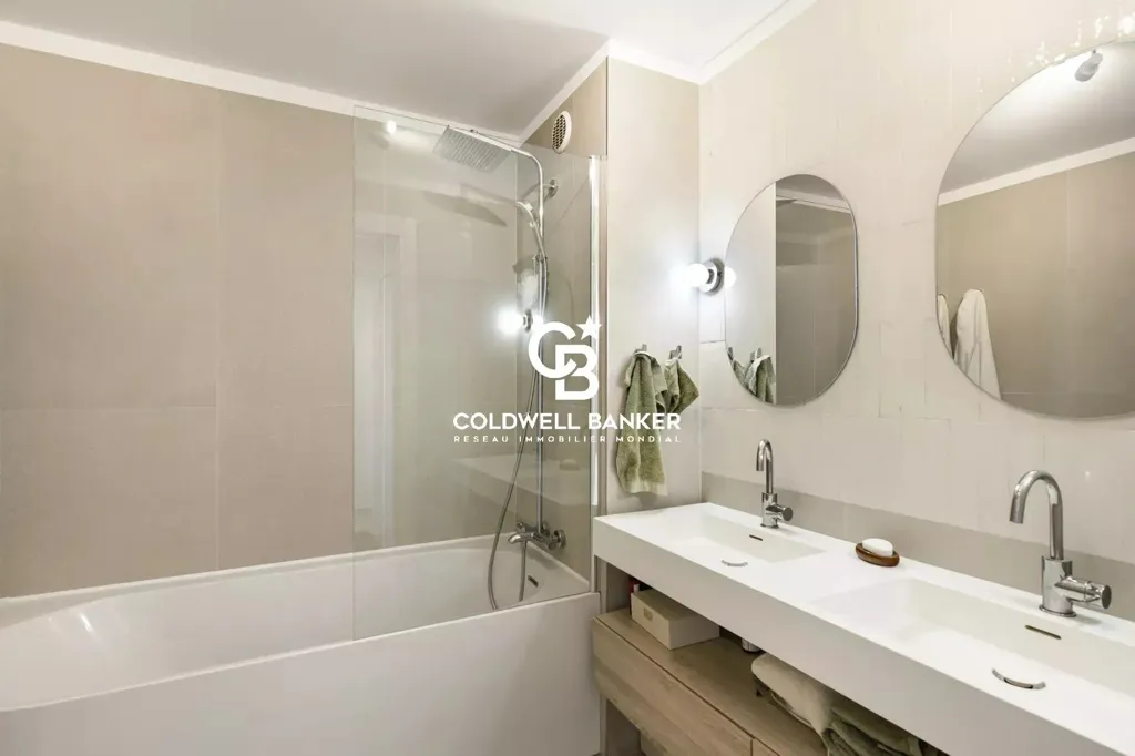 Vannitoad - Luxury Flat with Sea Views in Nice