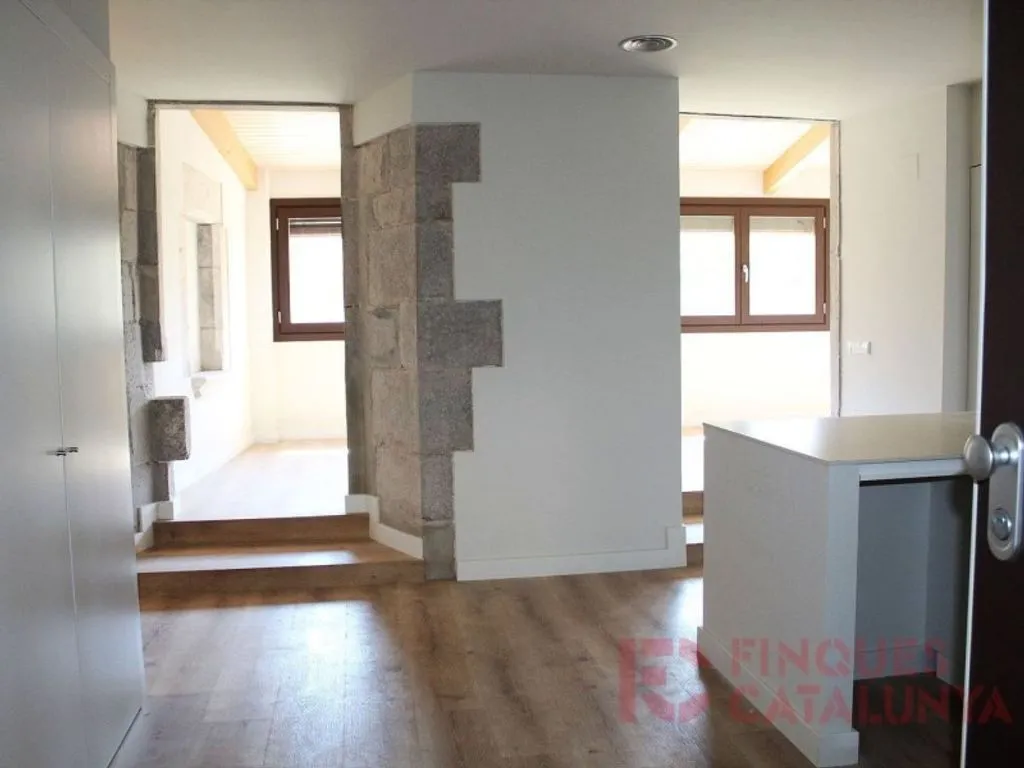 Cuisine - Luxury Apartment with Historic Setting in Girona