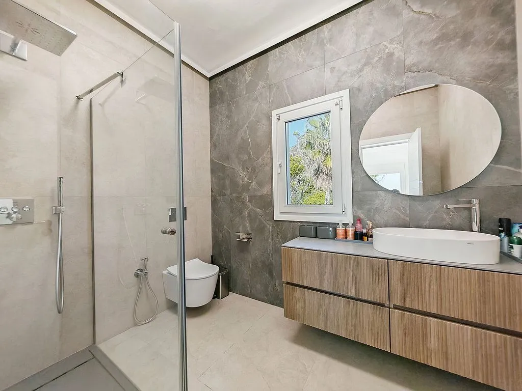 Salles de bain - 9-Bedroom Chalet with Pool in La Capellania