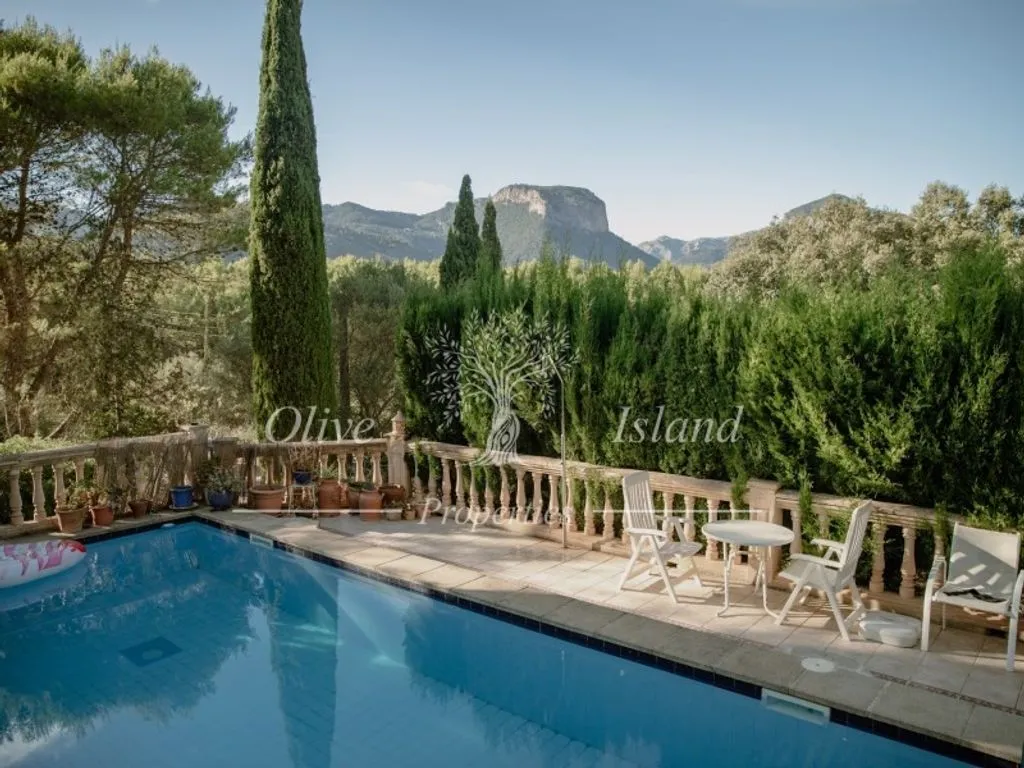 Bassein - Luxury House with Pool and Gardens in Alaró
