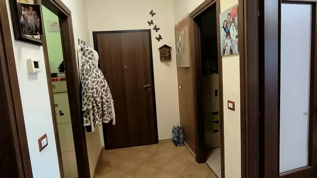 Entrée - Ground Floor Apartment with Balcony in Messina
