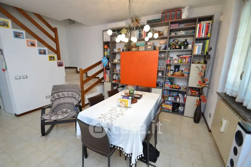 Salle à manger - Rear Villa with Garden in Mulazzano