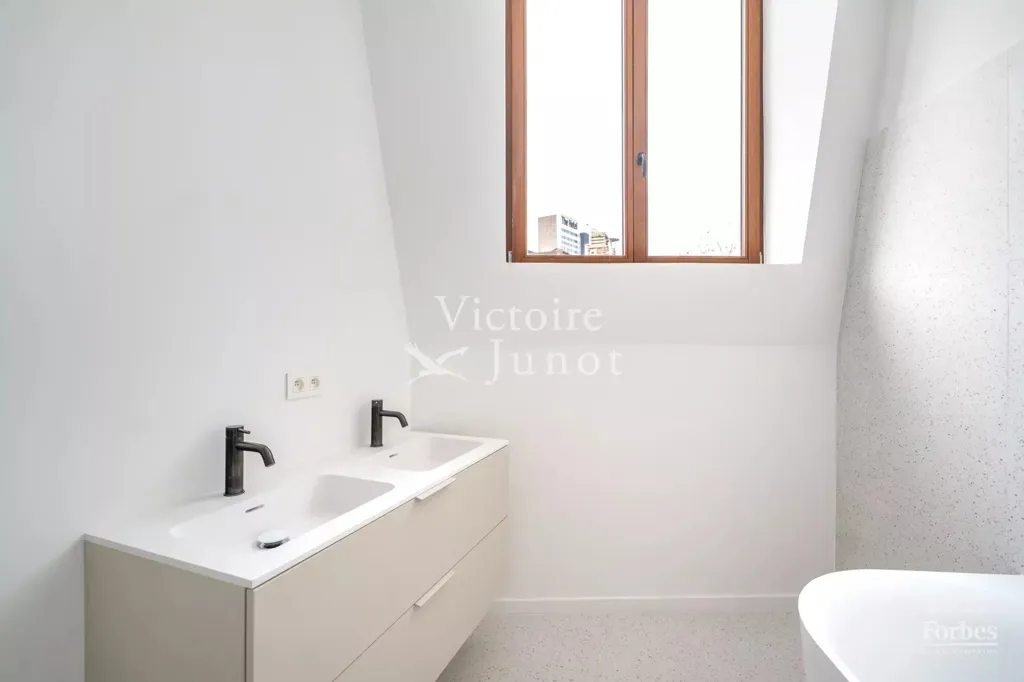 Salles de bain - Duplex Rénové avec Terrasse à Elsene