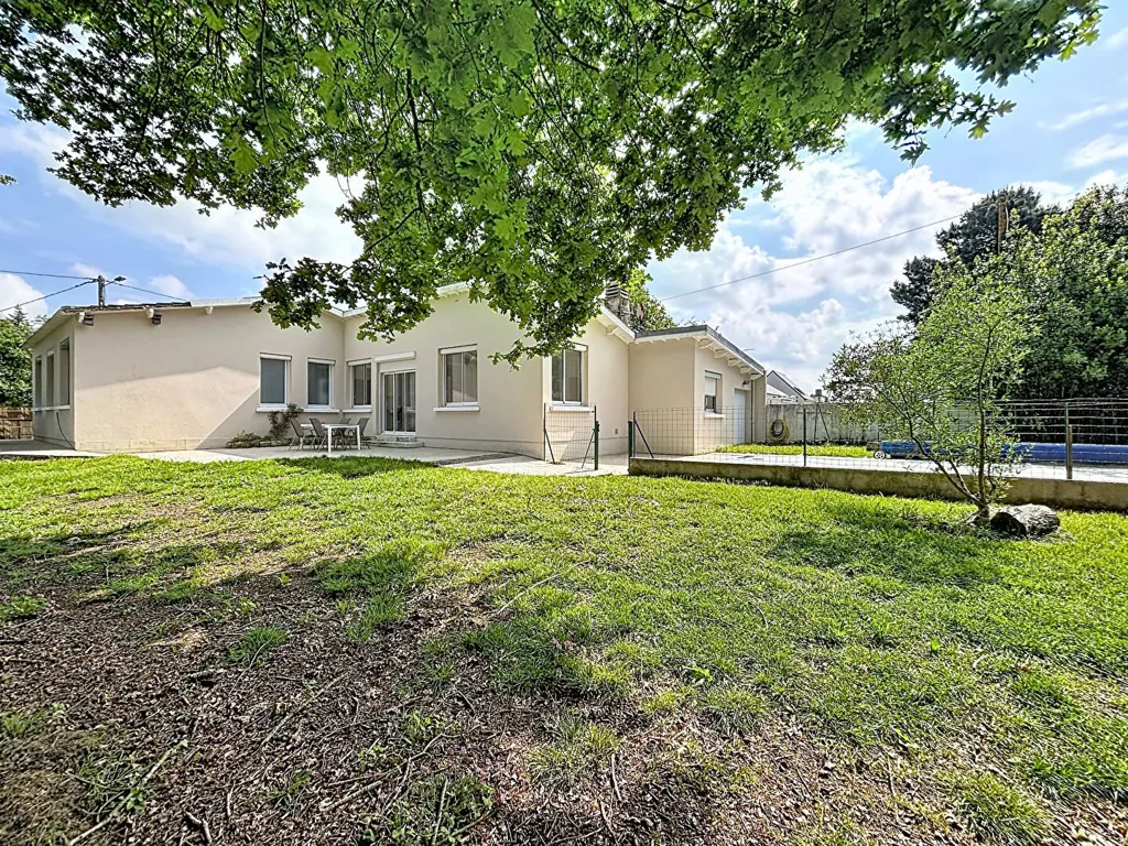 Jardin - Maison des Années 30 avec Piscine à Sucé-sur-Erdre